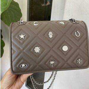 Tory Burch FLEMING CHARM SMALL CONVERTIBLE SHOULDER BAG in Volcanic Stone NWT